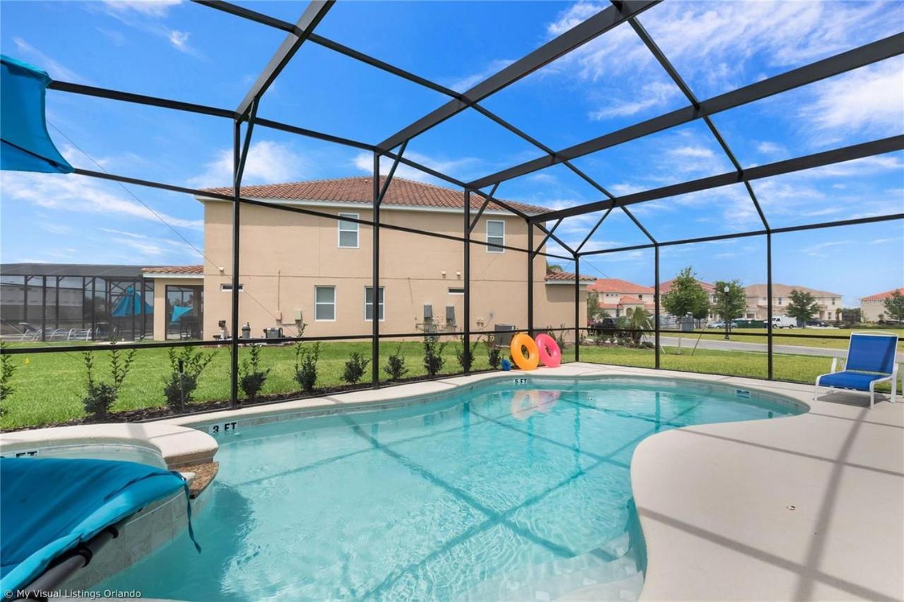 Oakwood Oasis Hotel Davenport Bagian luar foto