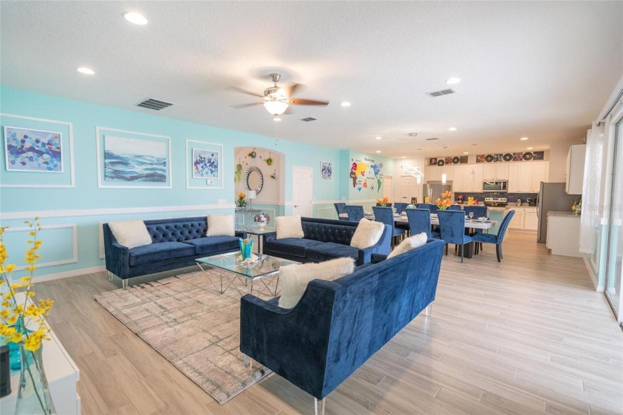 Oakwood Oasis Hotel Davenport Bagian luar foto