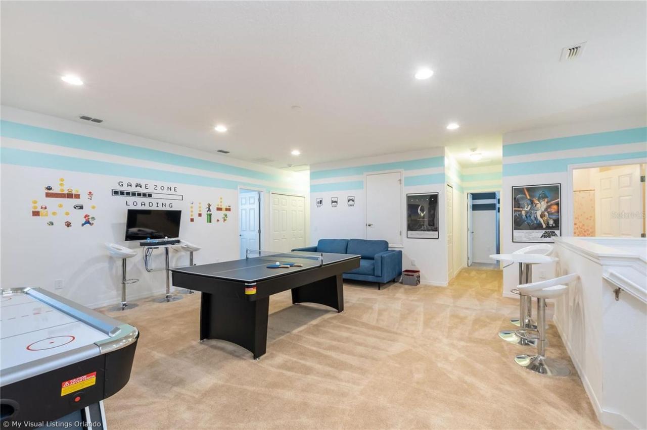 Oakwood Oasis Hotel Davenport Bagian luar foto
